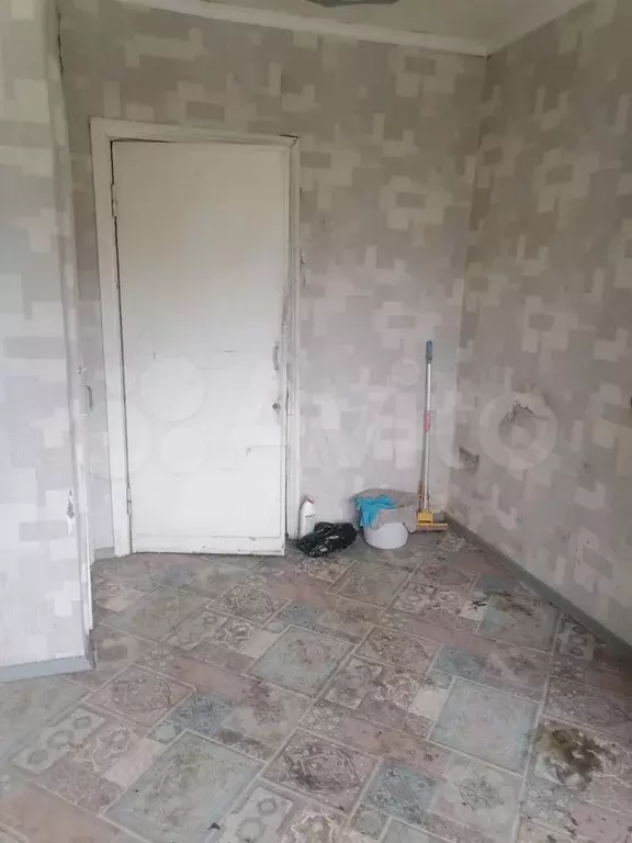 Комната 12,8 м в 5-к., 3/5 эт. - Фото 1
