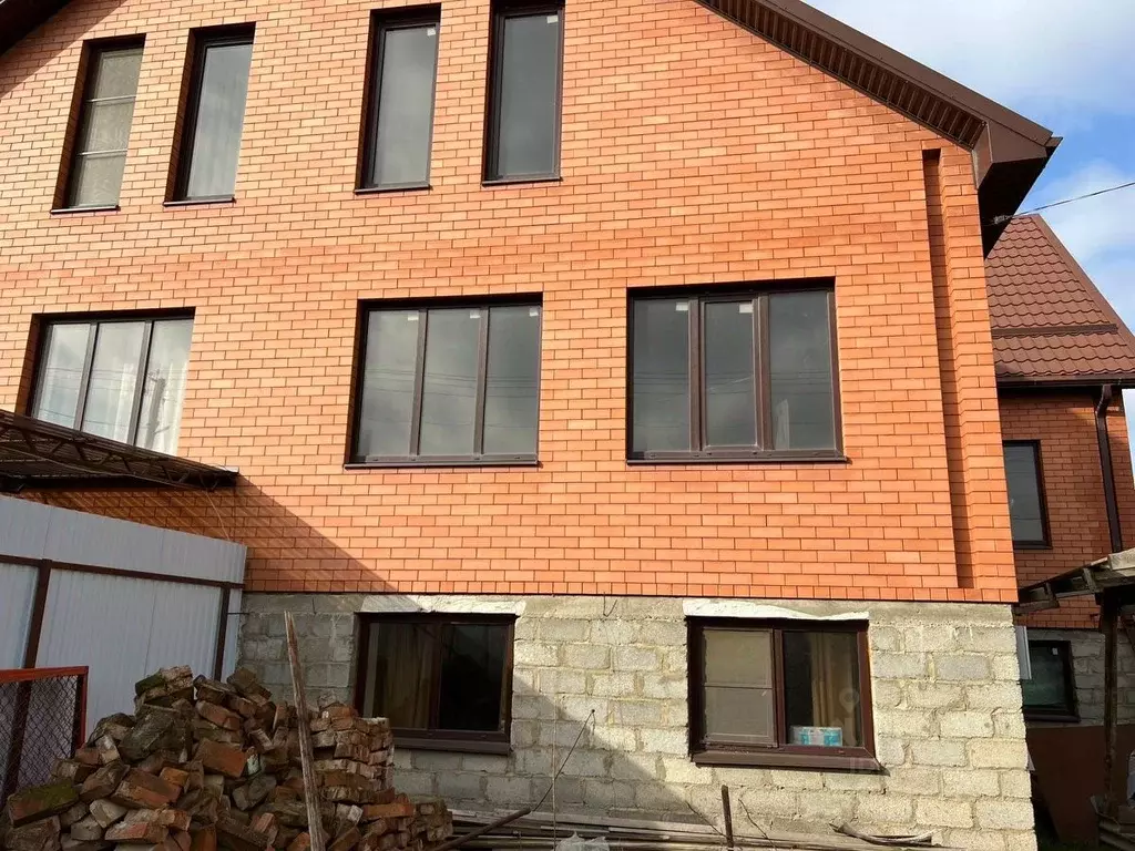 Дом в Краснодарский край, Гулькевичи ул. Сорокиной (219 м) - Фото 2