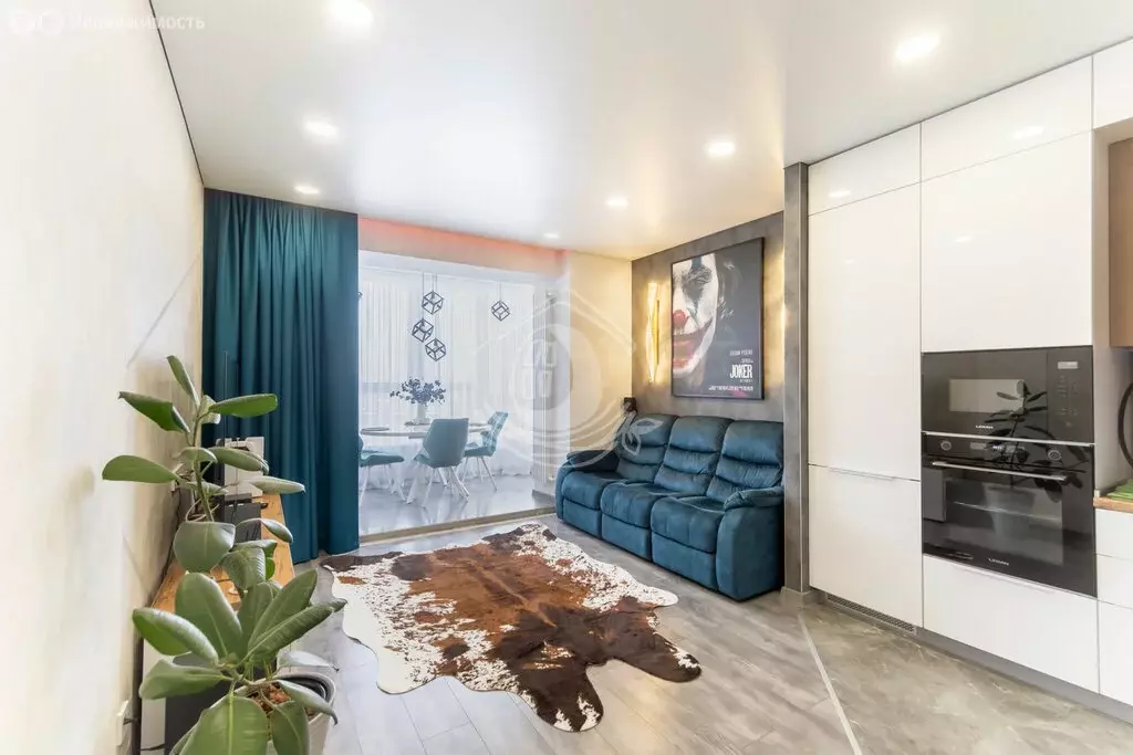 3-комнатная квартира: Барнаул, улица Попова, 132 (74 м) - Фото 1