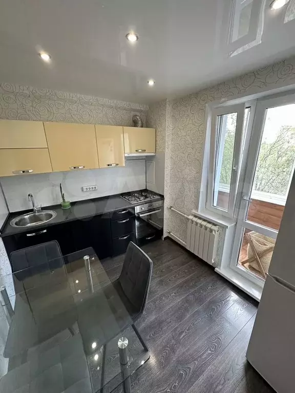 2-к. квартира, 47 м, 5/9 эт. - Фото 0