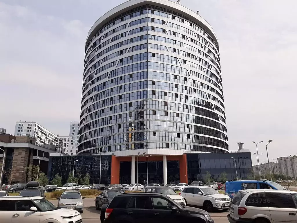 Гараж в Санкт-Петербург бул. Александра Грина, 1 (12 м) - Фото 1