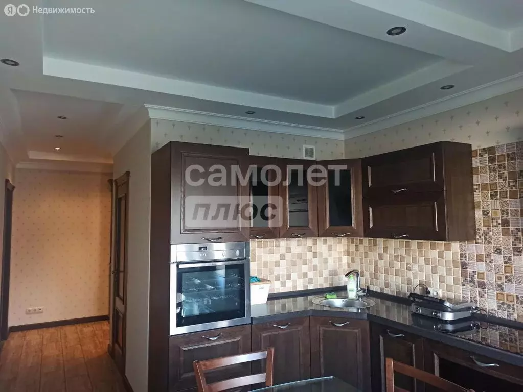 3-комнатная квартира: Красногорск, Ильинский бульвар, 7 (90 м) - Фото 1