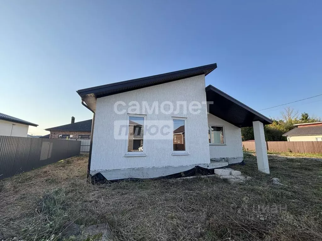 Дом в Курская область, Курский район, Нижнемедведицкий сельсовет, д. ... - Фото 1