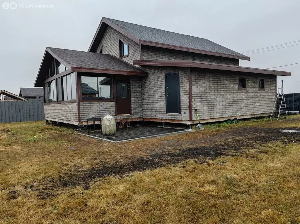 Дом в Междуреченск, Набережная улица (99.36 м) - Фото 1