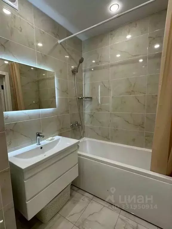2-к кв. Татарстан, Казань ул. Анаса Тазетдинова, 4 (45.0 м) - Фото 1