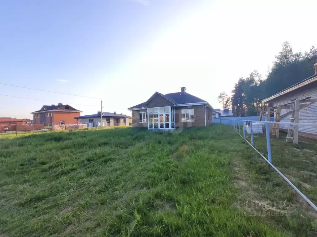 Дом в Тверская область, Калининский муниципальный округ, д. Сакулино ... - Фото 1