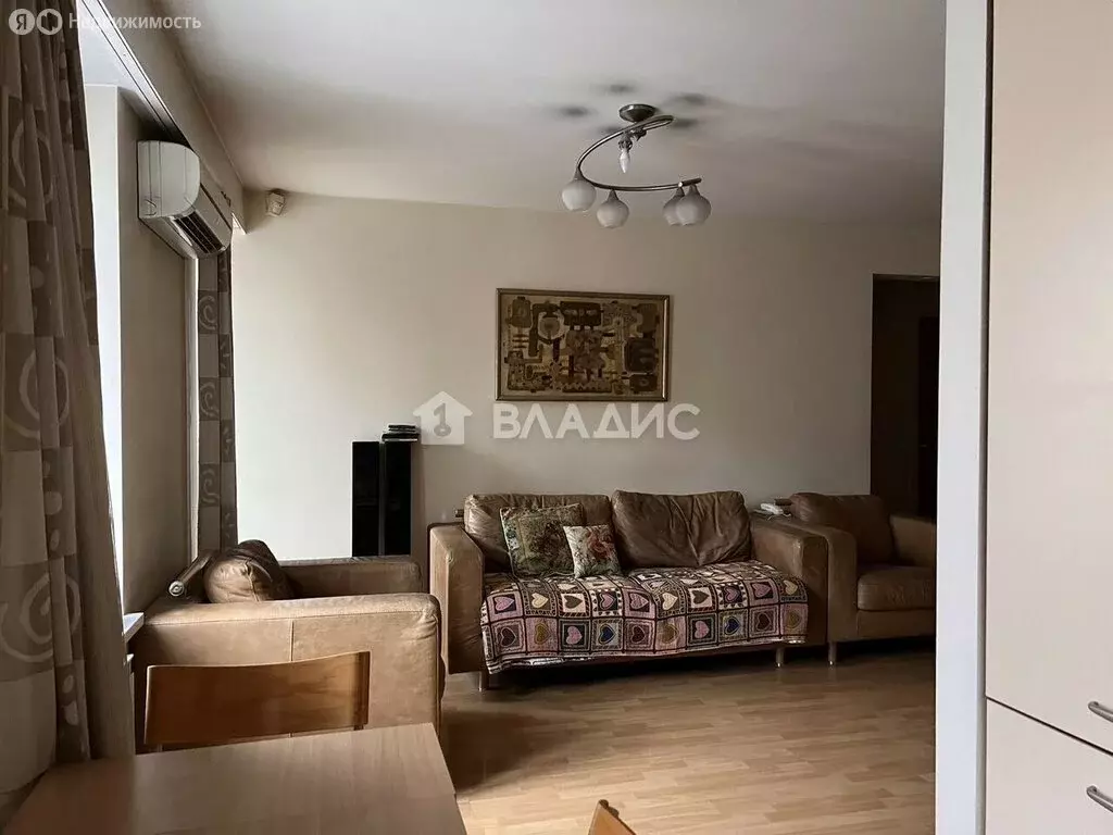 3-комнатная квартира: Москва, улица Артамонова, 12к2 (55 м) - Фото 1