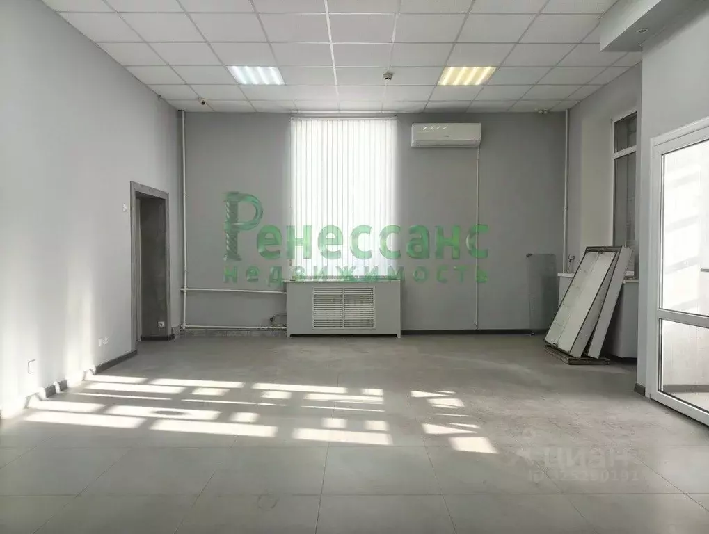 Торговая площадь в Брянская область, Брянск ул. Челюскинцев, 17 (75 м) - Фото 2