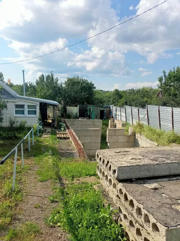 Дом в Саратовская область, Саратов ул. Ново-Автобусная, 10Б (28 м) - Фото 1