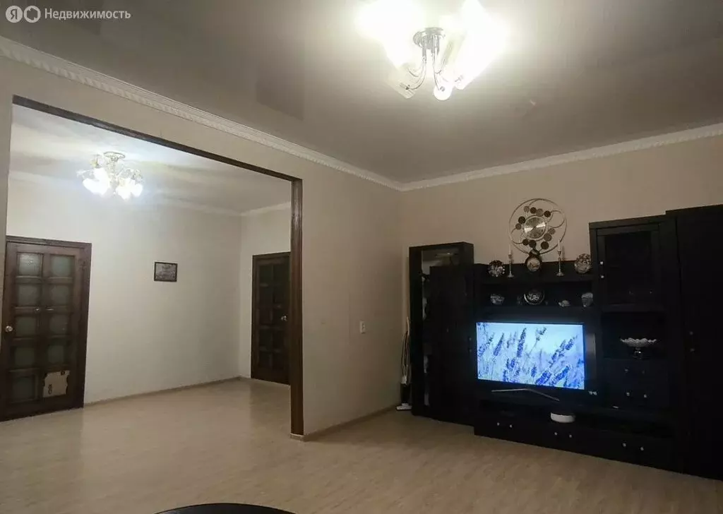 Дом в Тимашевск, улица Ковалёва (235 м) - Фото 0