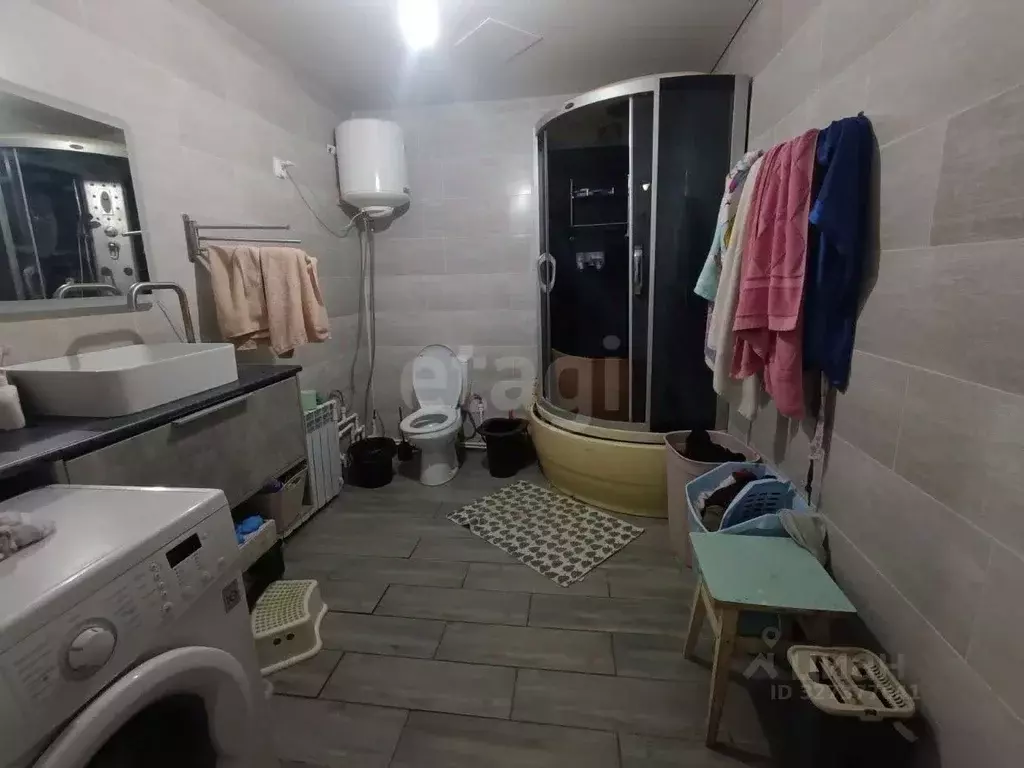 Дом в Удмуртия, Можга Можгинский район, Вокзальный проезд, 4 (150 м) - Фото 1