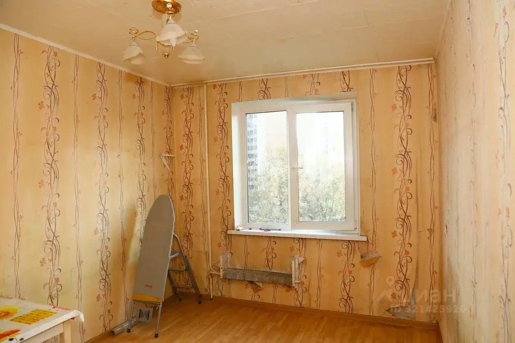 Комната Свердловская область, Екатеринбург ул. Машинная, 42к3 (11.1 м) - Фото 1