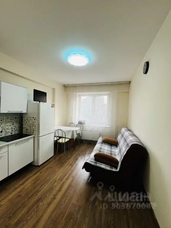 1-к кв. Бурятия, Улан-Удэ ул. Калашникова, 11Б (45.0 м) - Фото 1