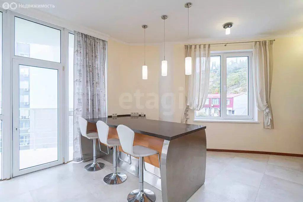 3-комнатная квартира: Гурзуф, улица Строителей, 3А (127.4 м) - Фото 1