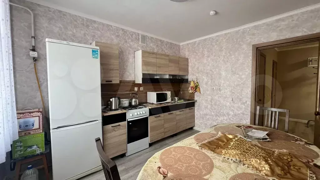 2-к. квартира, 76 м, 6/9 эт. - Фото 1