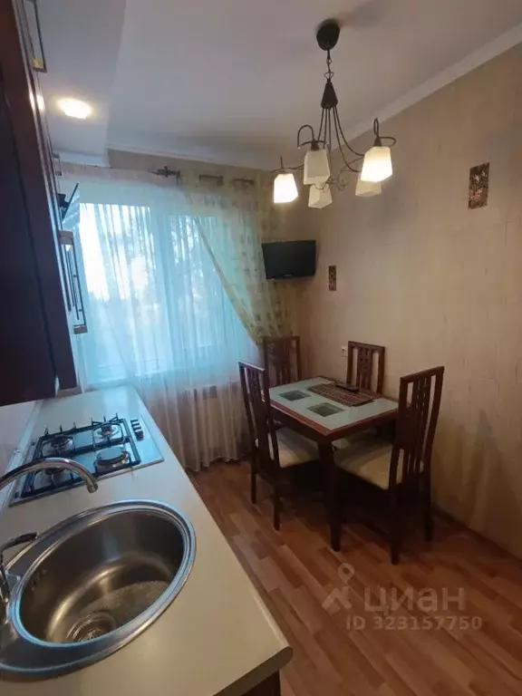 4-к кв. Оренбургская область, Оренбург Театральная ул., 31 (61.0 м) - Фото 2