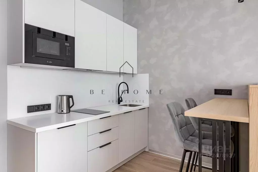 Студия Санкт-Петербург наб. Макарова, 58 (28.9 м) - Фото 1