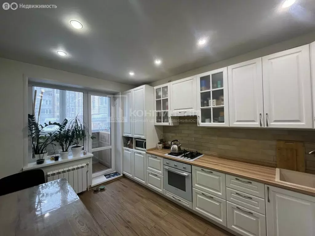 3-комнатная квартира: Ковров, улица 9 Мая, 10 (73.86 м) - Фото 1