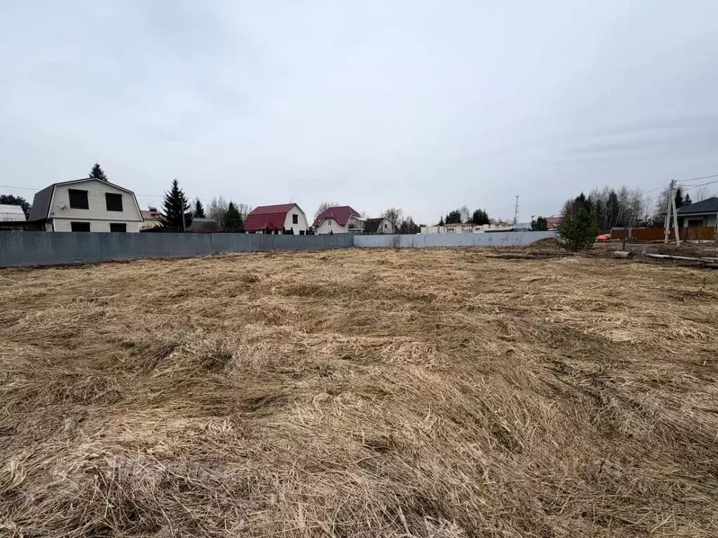 Участок в Московская область, Наро-Фоминский городской округ, д. ... - Фото 1