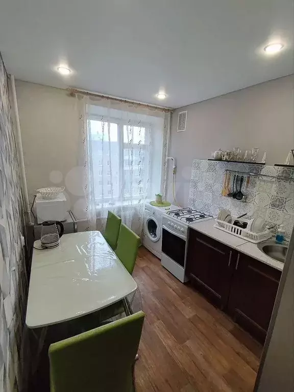 2-к. квартира, 41 м, 9/9 эт. - Фото 0