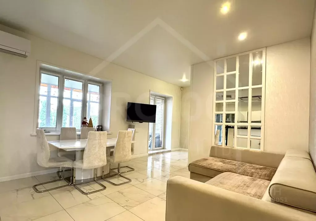 Таунхаус в Омская область, Омск Щедрая ул., 20к4 (197 м) - Фото 2