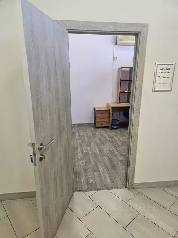 Офис в Самарская область, Тольятти ул. Свердлова, 51 (12 м) - Фото 1