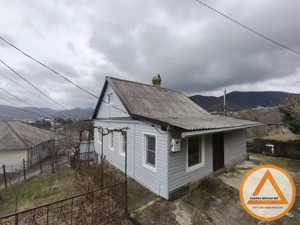 Дом в Краснодарский край, Туапсе ул. Тимирязева, 10 (50 м) - Фото 1