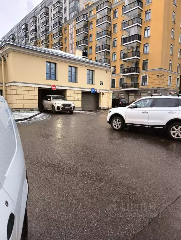 Гараж в Санкт-Петербург наб. Обводного Канала, 106 (13 м) - Фото 1