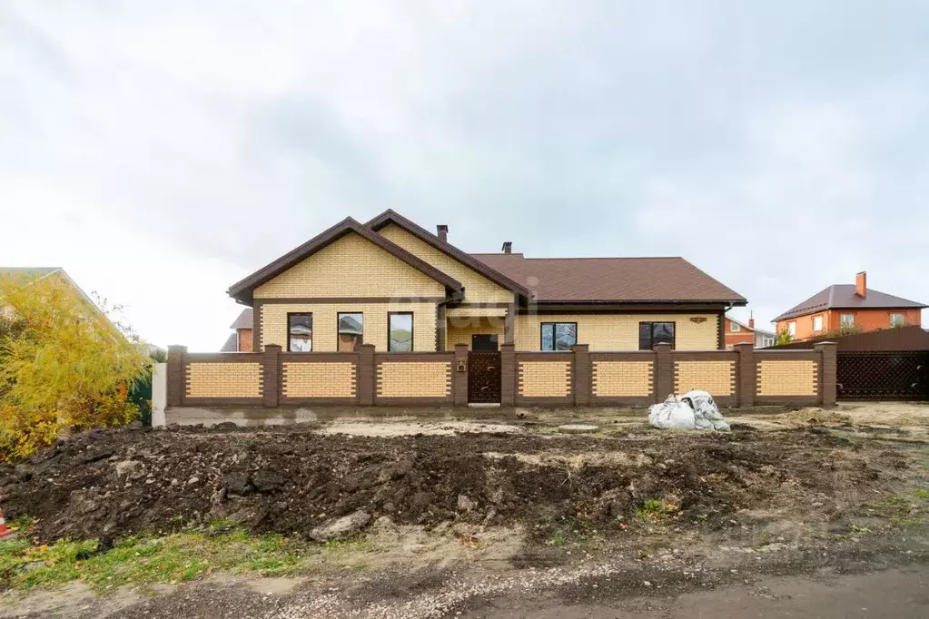 Дом в Ульяновская область, Ульяновск ул. Генерала Журавлева, 28 (206 ... - Фото 0