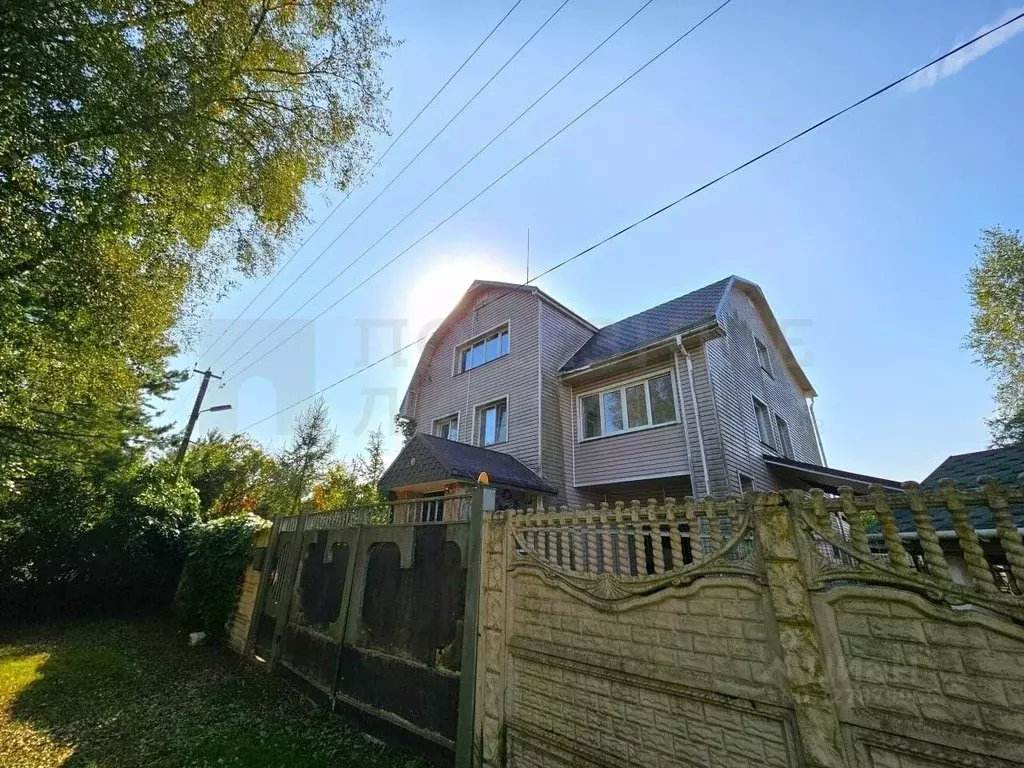 Дом в Новгородская область, Новгородский район, Савинское с/пос, д. ... - Фото 1