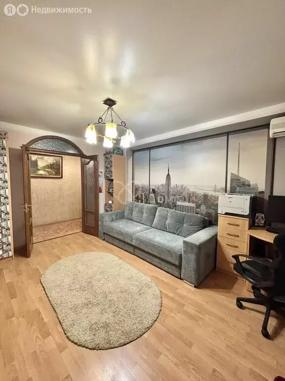 3-комнатная квартира: Волгоград, улица Землячки, 50 (70 м) - Фото 0