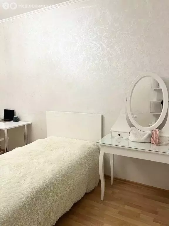 3-комнатная квартира: Казань, улица Гарифа Ахунова, 10 (104.3 м) - Фото 1