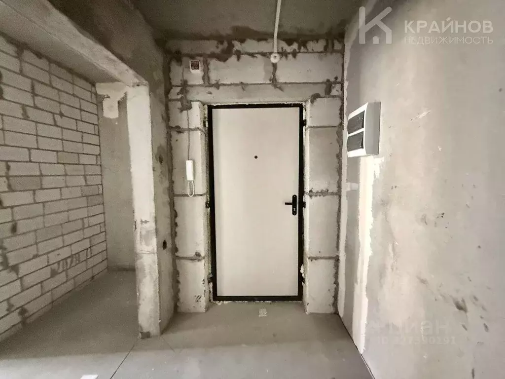 3-к кв. Воронежская область, Воронеж ул. Артамонова, 34 (92.5 м) - Фото 0