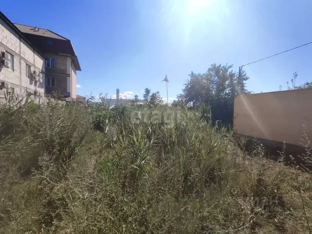 Участок в Крым, Феодосия ул. Насыпная (10.0 сот.) - Фото 1