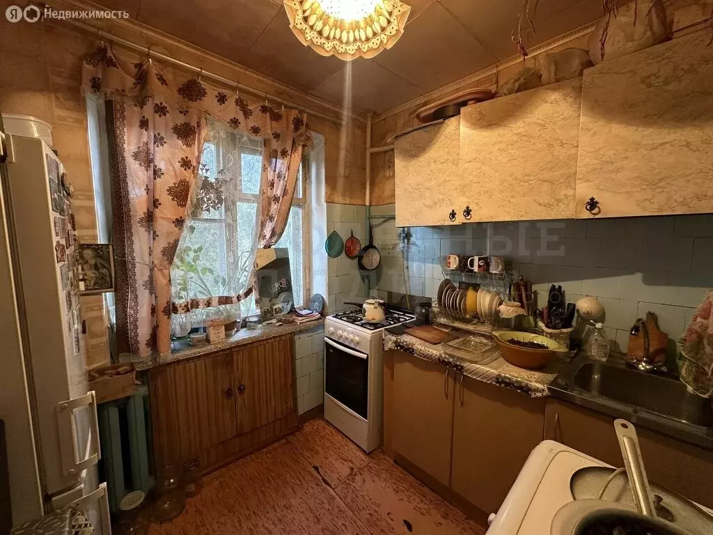 4-комнатная квартира: Боровичи, Валдайская улица, 16 (61 м) - Фото 1