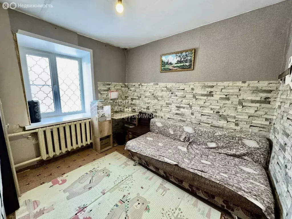 3-комнатная квартира: село Вышетравино, 13 (50.5 м) - Фото 1