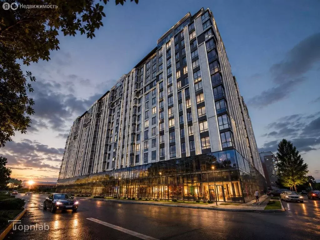Квартира-студия: Нальчик, улица Идарова, 182 (108.8 м) - Фото 1