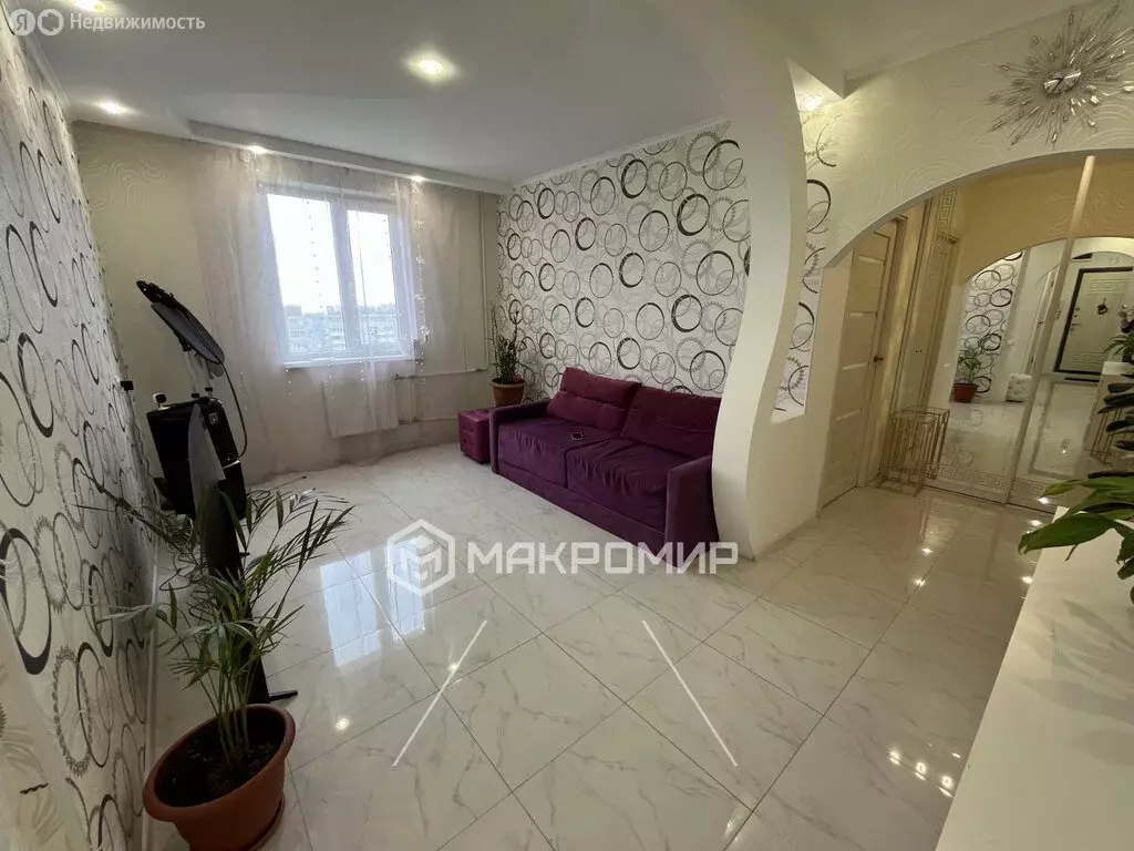 3-комнатная квартира: Кировск, Набережная улица, 7 (66 м) - Фото 1