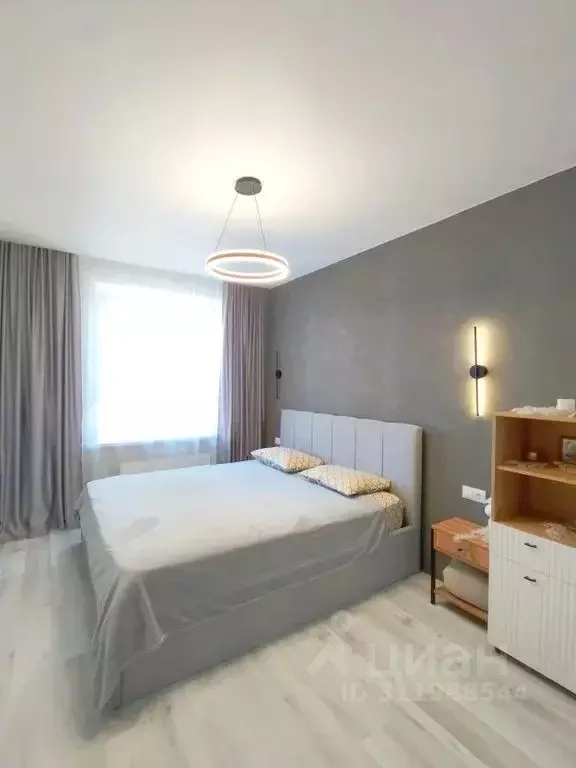 1-к кв. Тюменская область, Тюмень ул. Мельникайте, 2к19 (38.0 м) - Фото 0