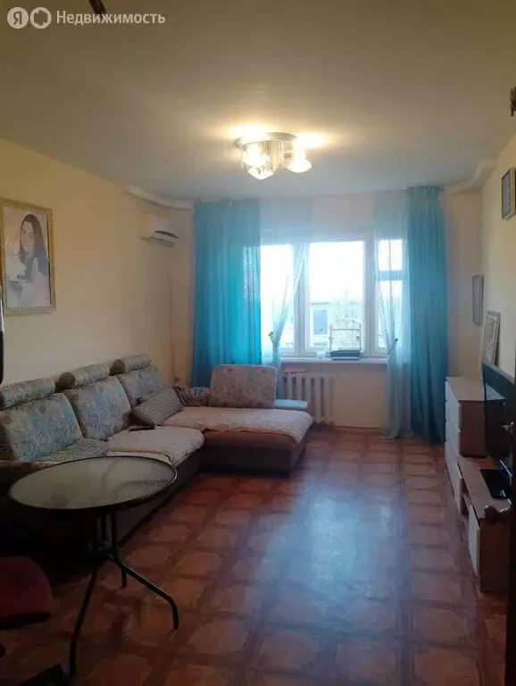 3-комнатная квартира: Саратов, улица имени Г.К. Орджоникидзе, 12А ... - Фото 1