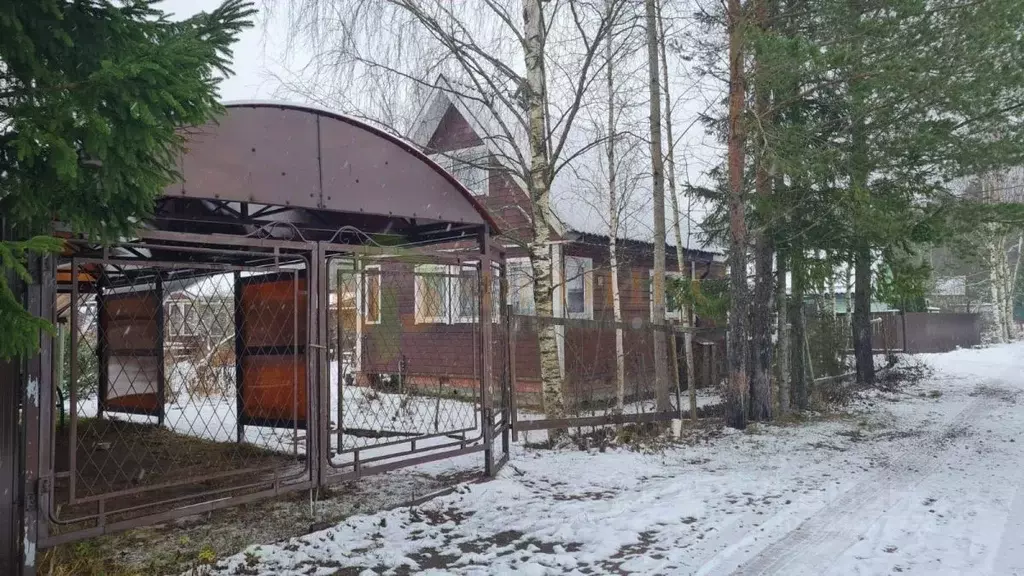 Дом в Ленинградская область, Выборгский район, Рощинское городское ... - Фото 2