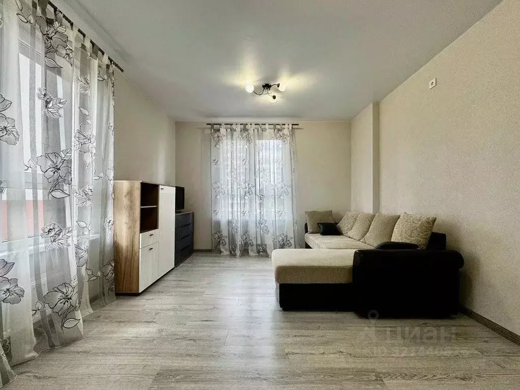 2-к кв. Калужская область, Обнинск просп. Ленина, 211 (55.0 м) - Фото 0