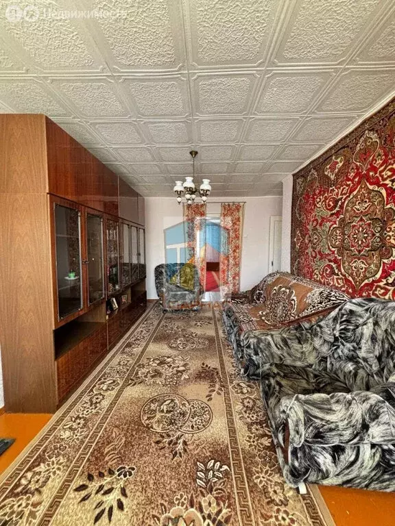 3-комнатная квартира: Краснотурьинск, Средняя улица, 35 (57.9 м) - Фото 1