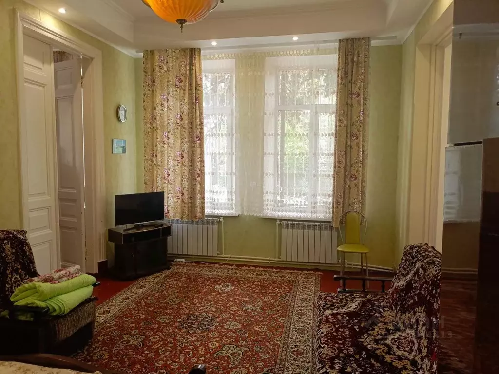 2-к кв. Крым, Ялта ул. Боткинская, 19 (63.8 м) - Фото 1