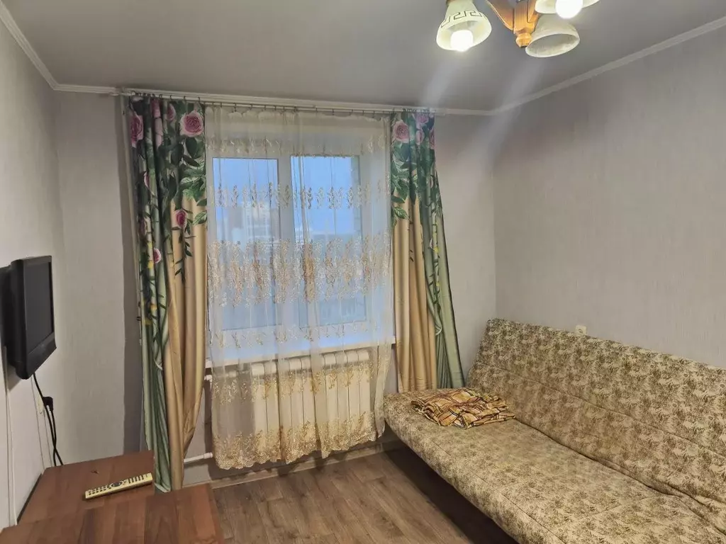 1-к кв. Татарстан, Казань ул. Аделя Кутуя, 54 (27.4 м) - Фото 1