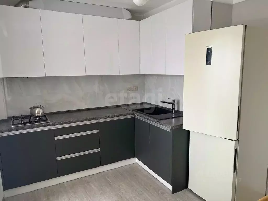 3-к кв. Крым, Симферополь ул. Караимская (70.0 м) - Фото 0