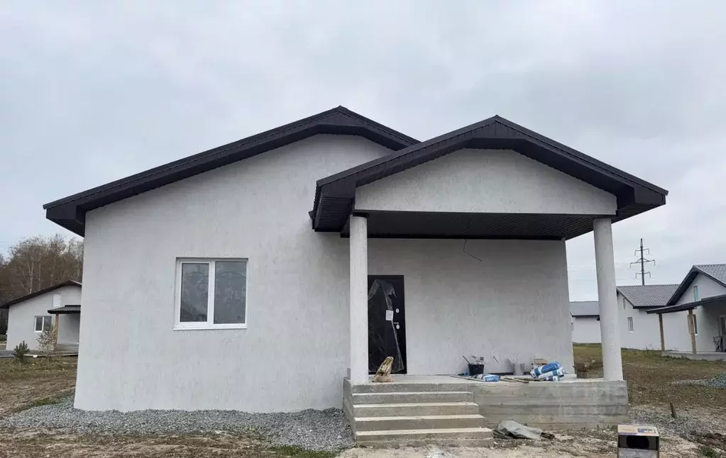 Дом в Свердловская область, Белоярский муниципальный округ, пос. ... - Фото 1