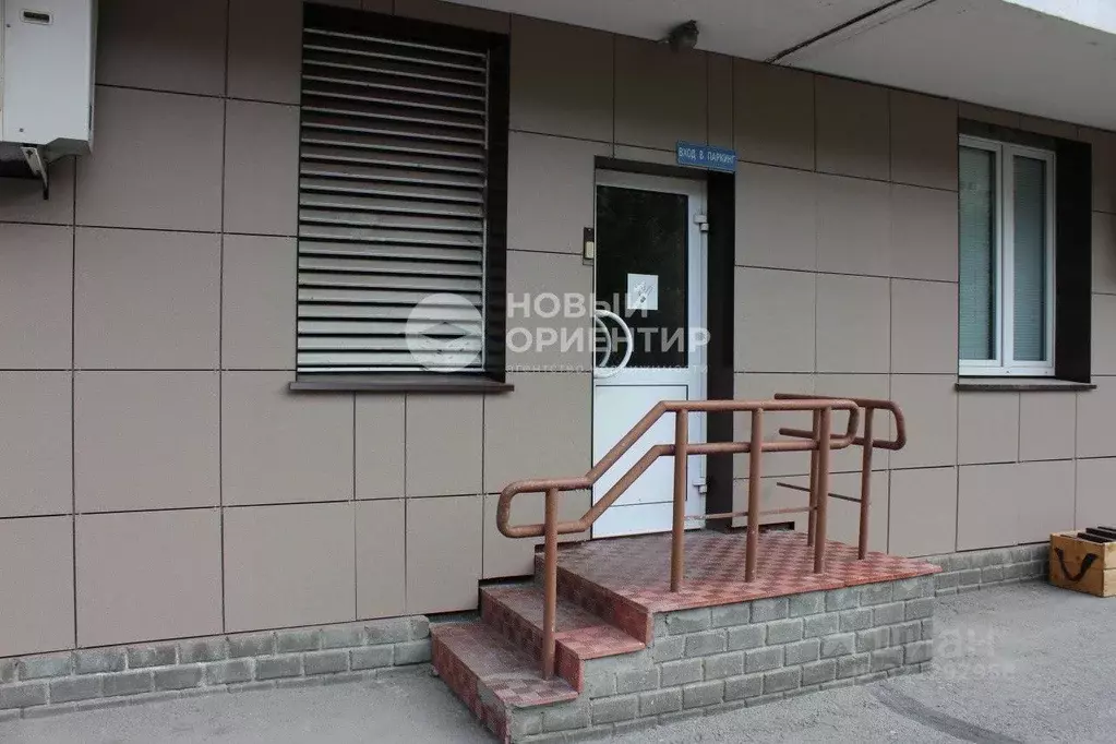 Гараж в Свердловская область, Екатеринбург ул. Малышева, 4Б (17 м) - Фото 2