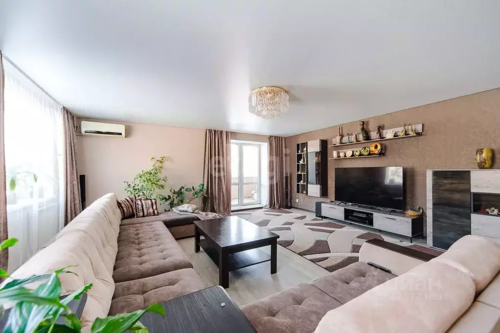 4-к кв. Амурская область, Благовещенск ул. Горького, 136 (135.0 м) - Фото 1