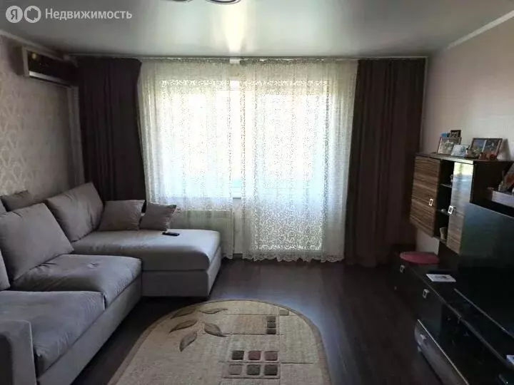 3-комнатная квартира: Краснодар, Кореновская улица, 69 (73 м) - Фото 1